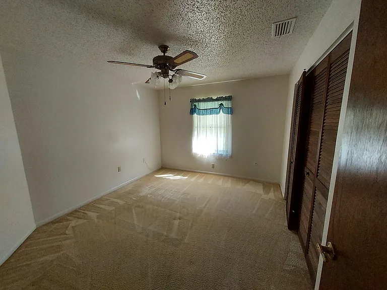 9706 SW 30th Ter — Photo 11