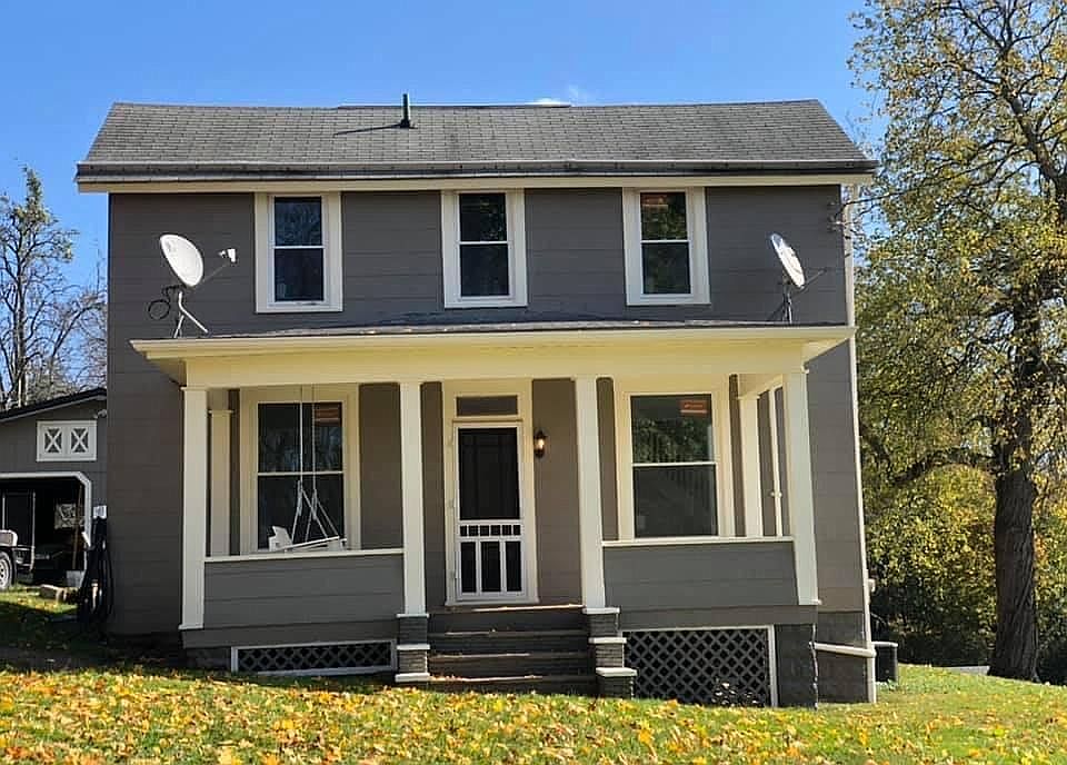 1st image of 820 Crestview Dr