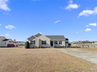 156 Vermilion Dr, Parkton, NC 28371