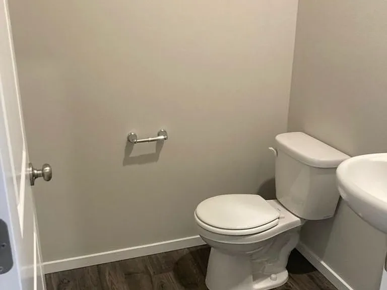 2217 Trailside Dr NE — Photo 16