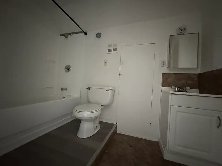 571 Baldwin St #5A — Photo 6