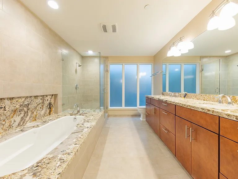 2073 Pasadena Glen Rd — Photo 11
