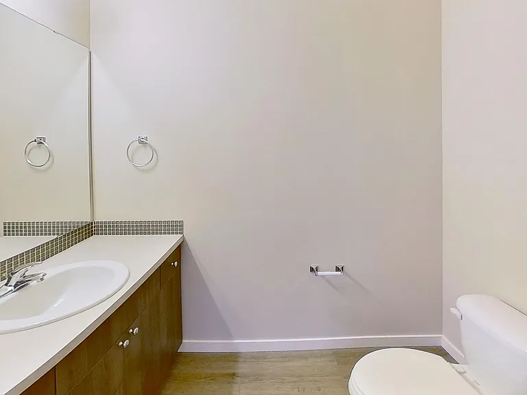 530 Greenwood Dr SW #102 — Photo 13