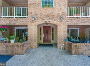 5831 Cove Landing Rd APT 202, Burke, VA 22015
