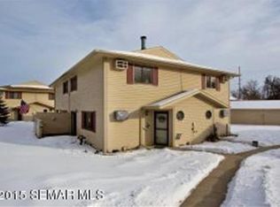 16 Meadow Run Dr SW, Rochester, MN 55902