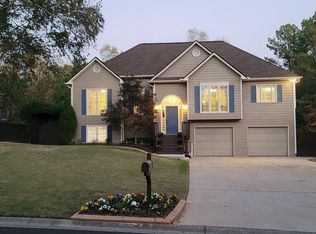 393 Valor Ridge Dr, Dallas, GA 30132