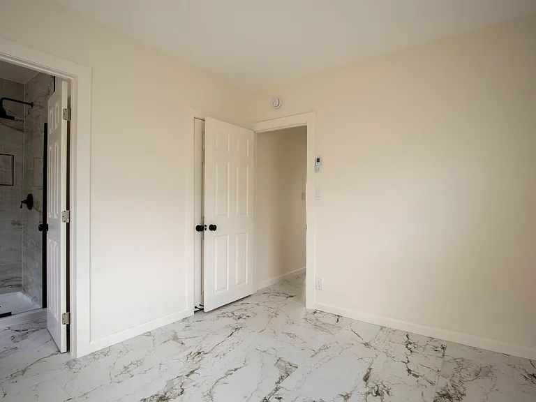 6352 Holabird St — Photo 13