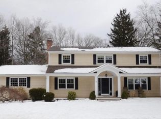 9 Stonehenge Dr, Lincroft, NJ