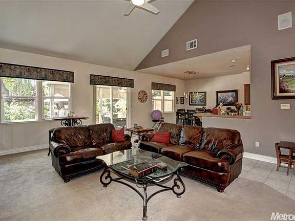 5th image of 9011 Quail Cove Dr