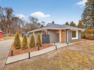 4261 Thirteen Mile Rd NE, Rockford, MI 49341