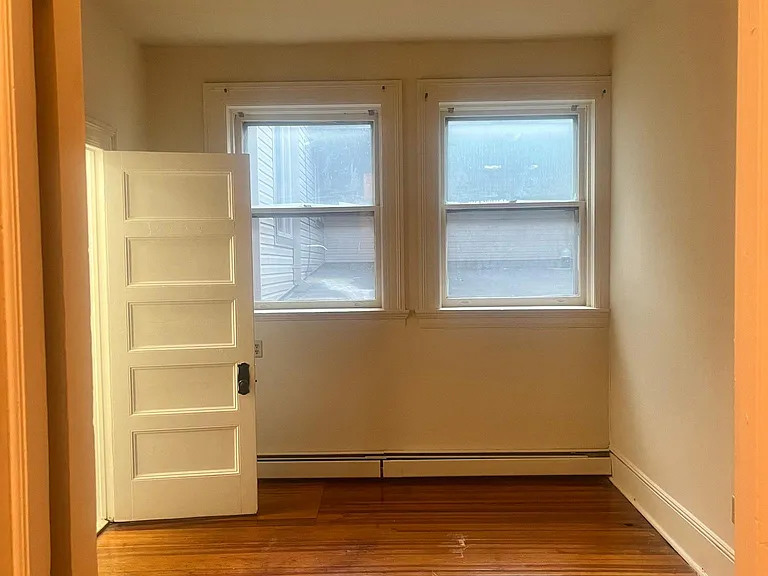 416 Bloomfield Ave #3 — Photo 2