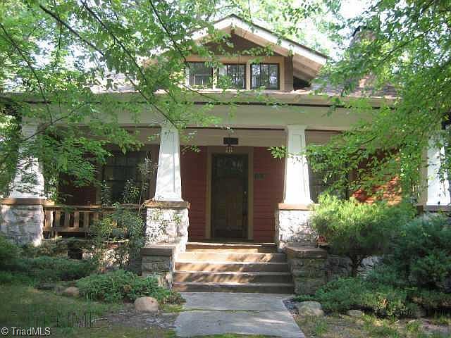 1st image of 611 5th Ave
