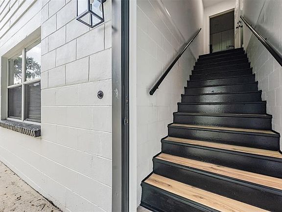 3rd image of 403 E Hugh St #2