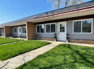 760 Main St APT E, Antioch, IL 60002