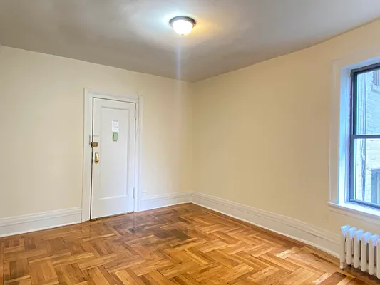 Rented by Best Service Realty Corp | media 1