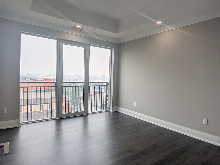 121 King St W — Photo 105