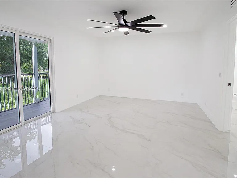 13250 SW 7th Ct #204L — Photo 25