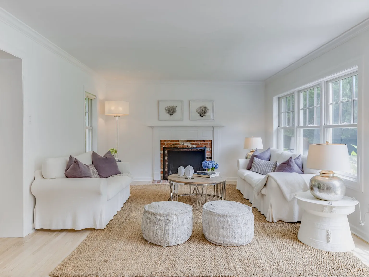Charm & Tasteful Cape in East Hampton's Northwest — Photo 4