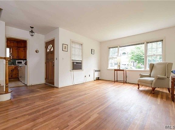 2nd image of 106 Fairfield Ave