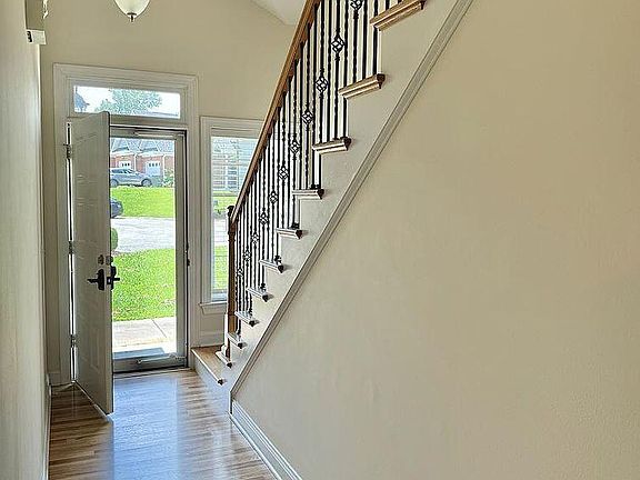 5th image of 1038 Grey Oaks Ln