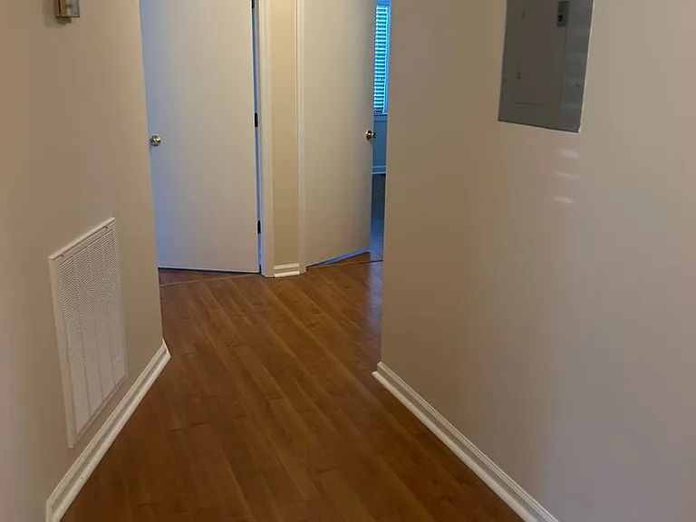 204 Richardson St — Photo 8