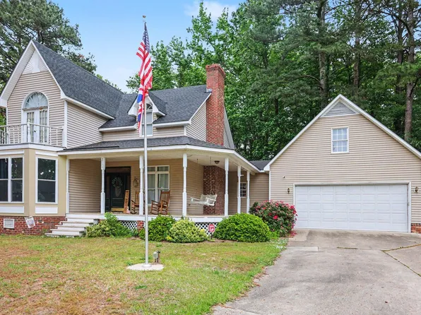 3711 Creekside Cir N, Wilson, NC 27896