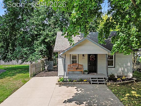 2nd image of 3260 Wanamaker Rd