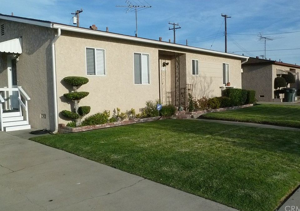 1st image of 17108 La Salle Ave