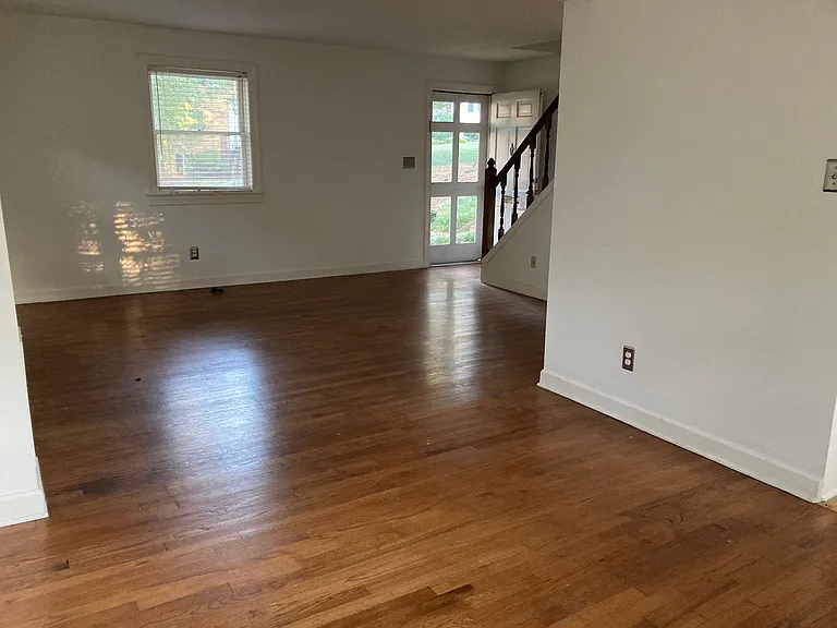 1900 Smallwood Dr — Photo 3