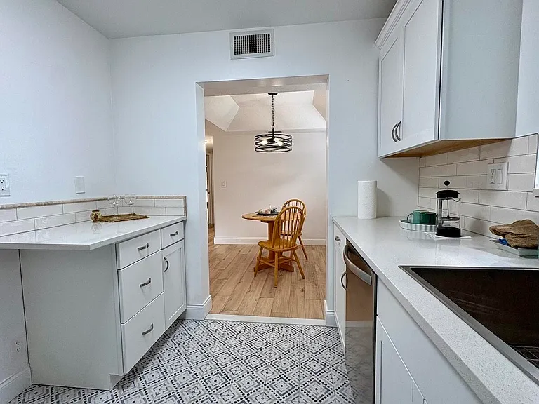 15091 Ashland Cir #I — Photo 23