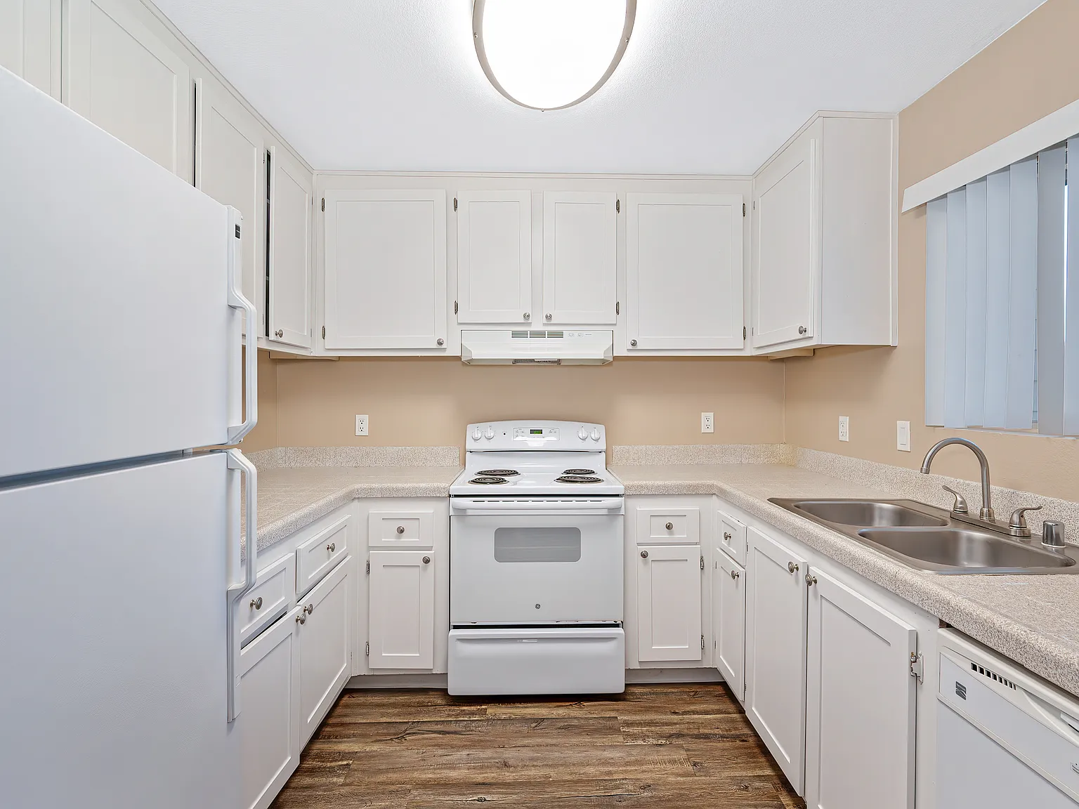 Wind Chase Apartment Homes — Photo 4