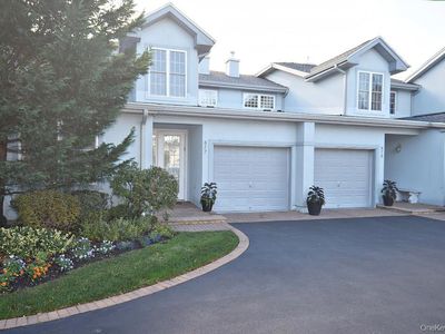 677 Balfour Place, Melville, NY, 11747
