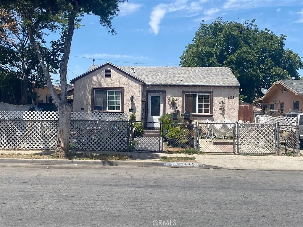 1425 E 76th Pl, Los Angeles, CA 90001 | Zillow