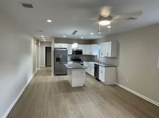 89 East St #A, Plainville, CT 06062