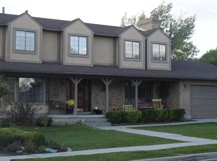 2155 W Western Charm Dr, Riverton, UT 84065