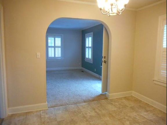 Dinning room into Living Room.