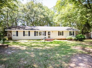 363 Redbud Dr, Barnesville, GA 30204