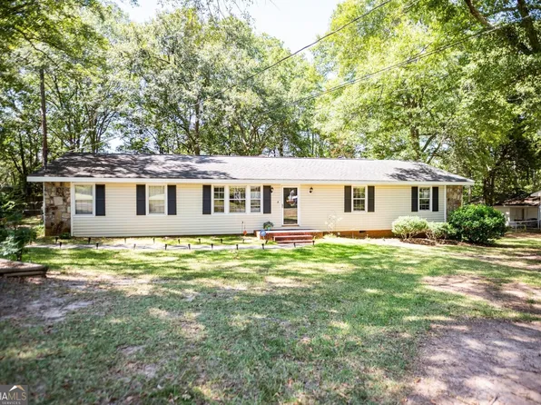 363 Redbud Dr, Barnesville, GA 30204