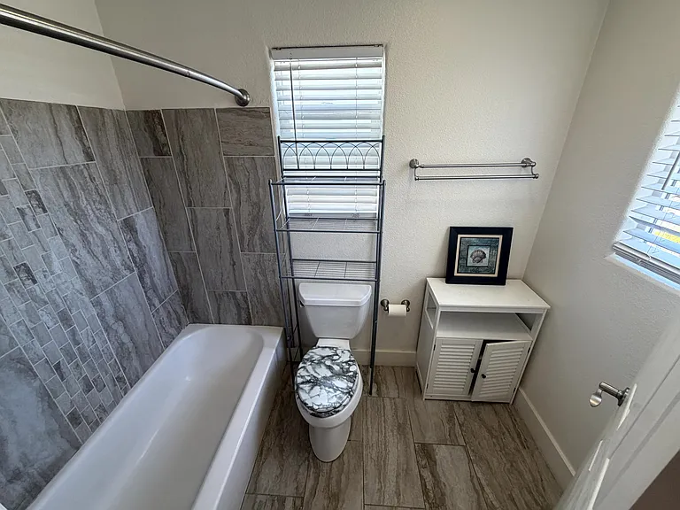 1537 Oyster Bay Ct — Photo 26