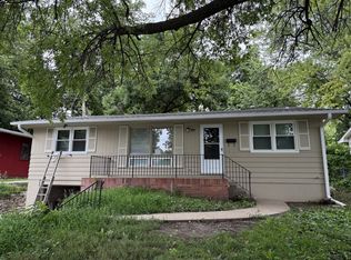 5042 Ruggles St, Omaha, NE 68104