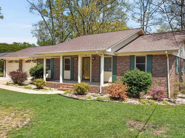 35 3rd Ave, Rainsville, AL 35986