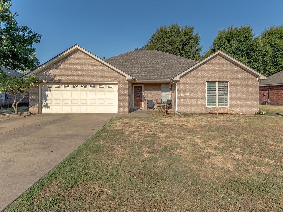 1st image of 625 Blossom Ln