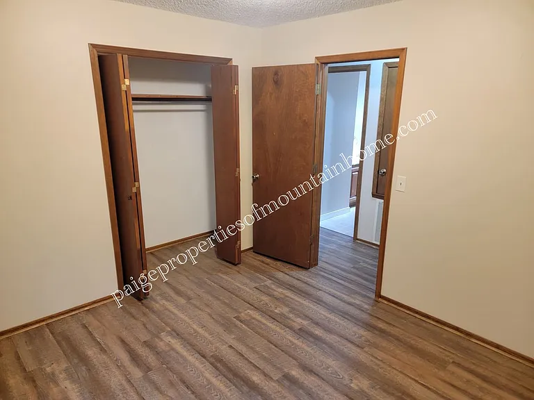 1309 Post Oak Rd — Photo 8