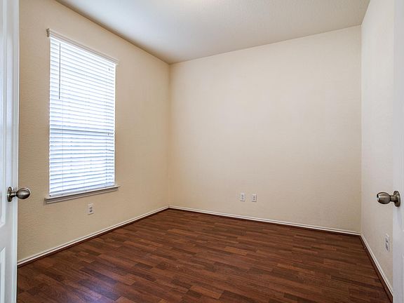 5th image of 9413 Caliente Dr