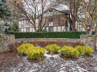 101 Mark Twain Way, Mahwah, NJ 07430