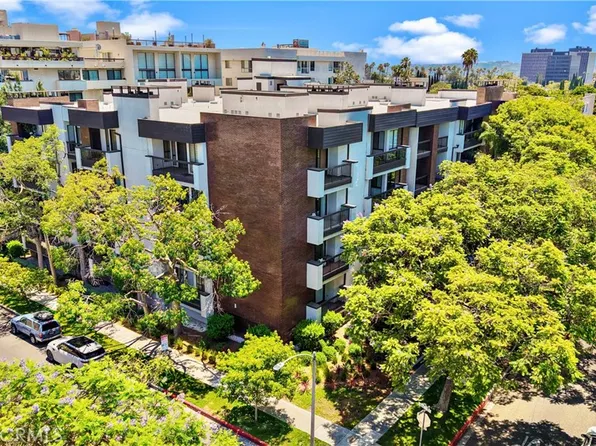 324 N Palm Dr Unit 407, Beverly Hills, CA 90210