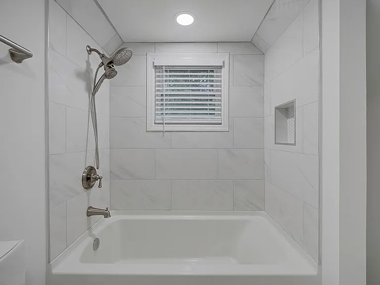593 Lynnhaven Dr SW — Photo 29