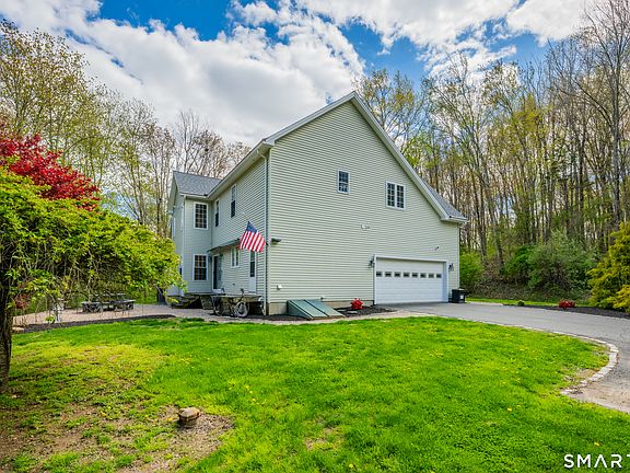 2nd image of 52 Old Farm Road