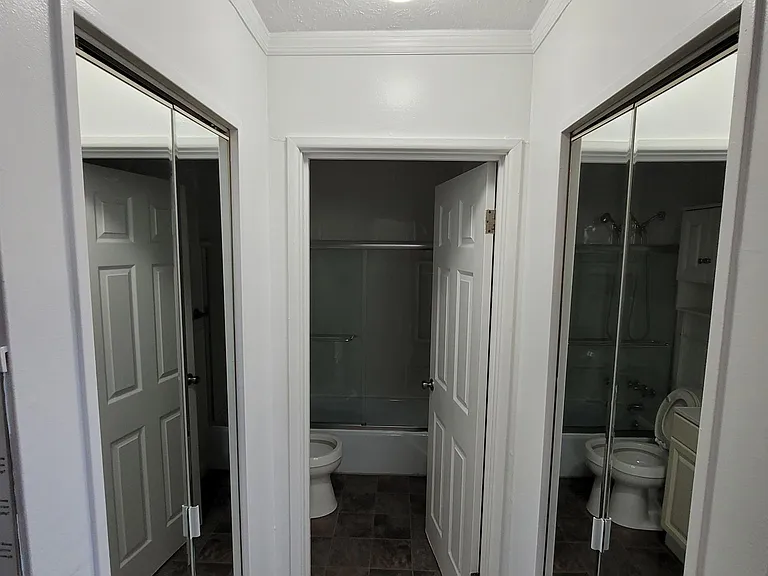 The Regency — Photo 65