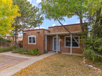 513 Fulton Ln, Santa Fe, NM, 87505